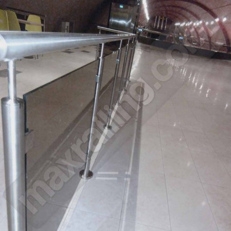 Стъклени парапети